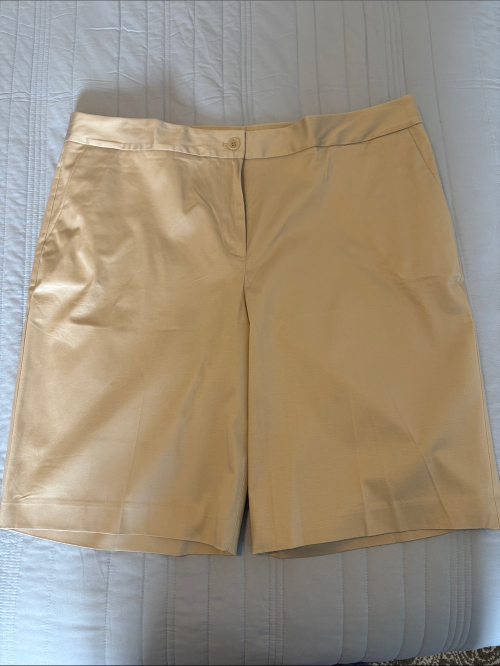 Talbots Light Cream Bermuda Shorts
